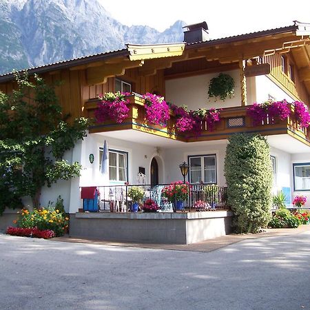 Gaestehaus Huber Леоганг Екстер'єр фото
